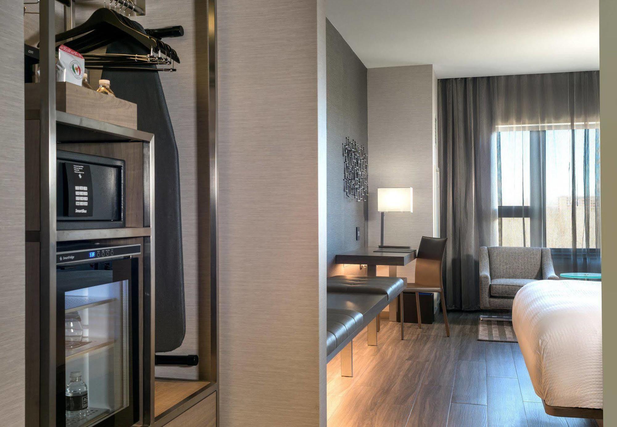 Ac Hotel By Marriott Boston North Medford Zewnętrze zdjęcie